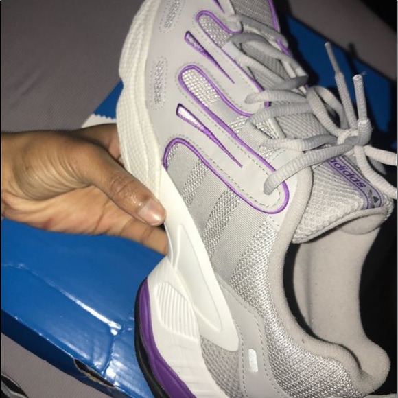 tennis shoes too big